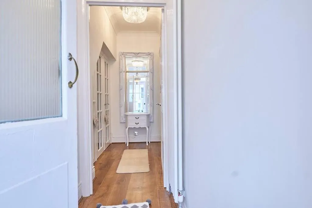 Super Stylish Flat Very Close To Freeman Hospital! Νιούκασλ 0*,  Ηνωμένο Βασίλειο